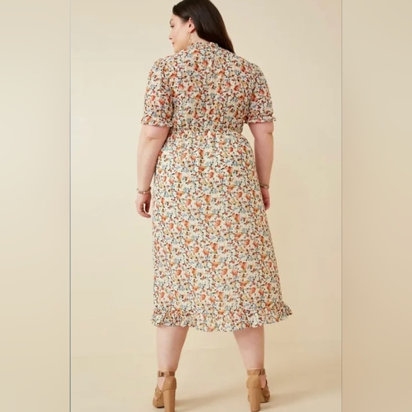 NWT Hayden The Becca Off White Floral Smocked Neck Midi Dress Modest 1XL Cream - Picture 4 of 10